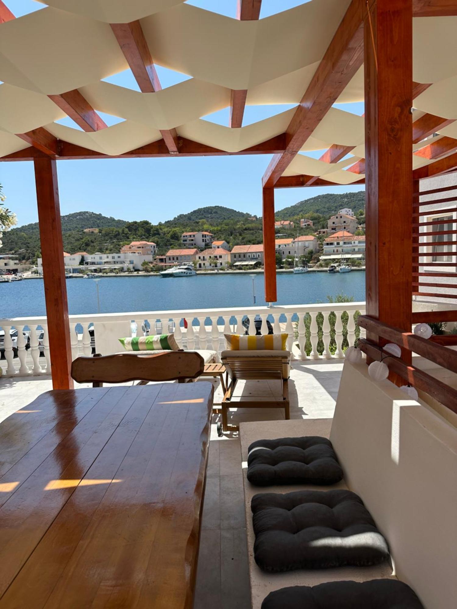 Apartmani Sali Seaview Exterior photo